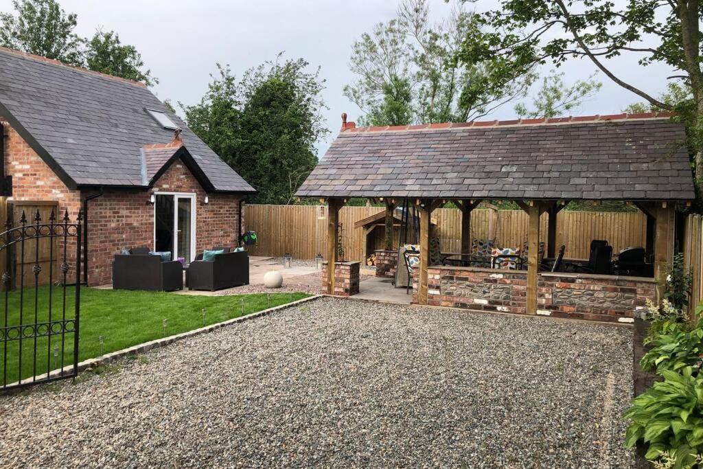 Dove Nest Cottage Blackpool Lytham St Annes Ngoại thất bức ảnh